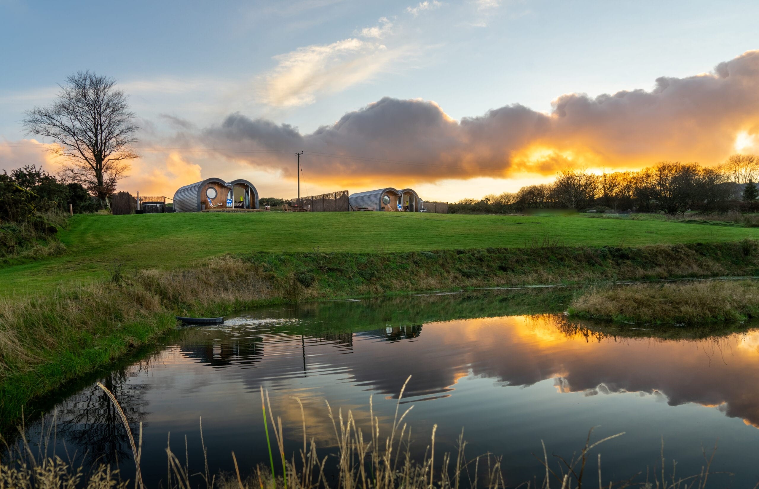 From Suits to Starry Nights: The Let's Glamp Retro Journey