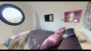 Why Our Spacious Lodge Pods Are Perfect for Multi-Generational Family Trips