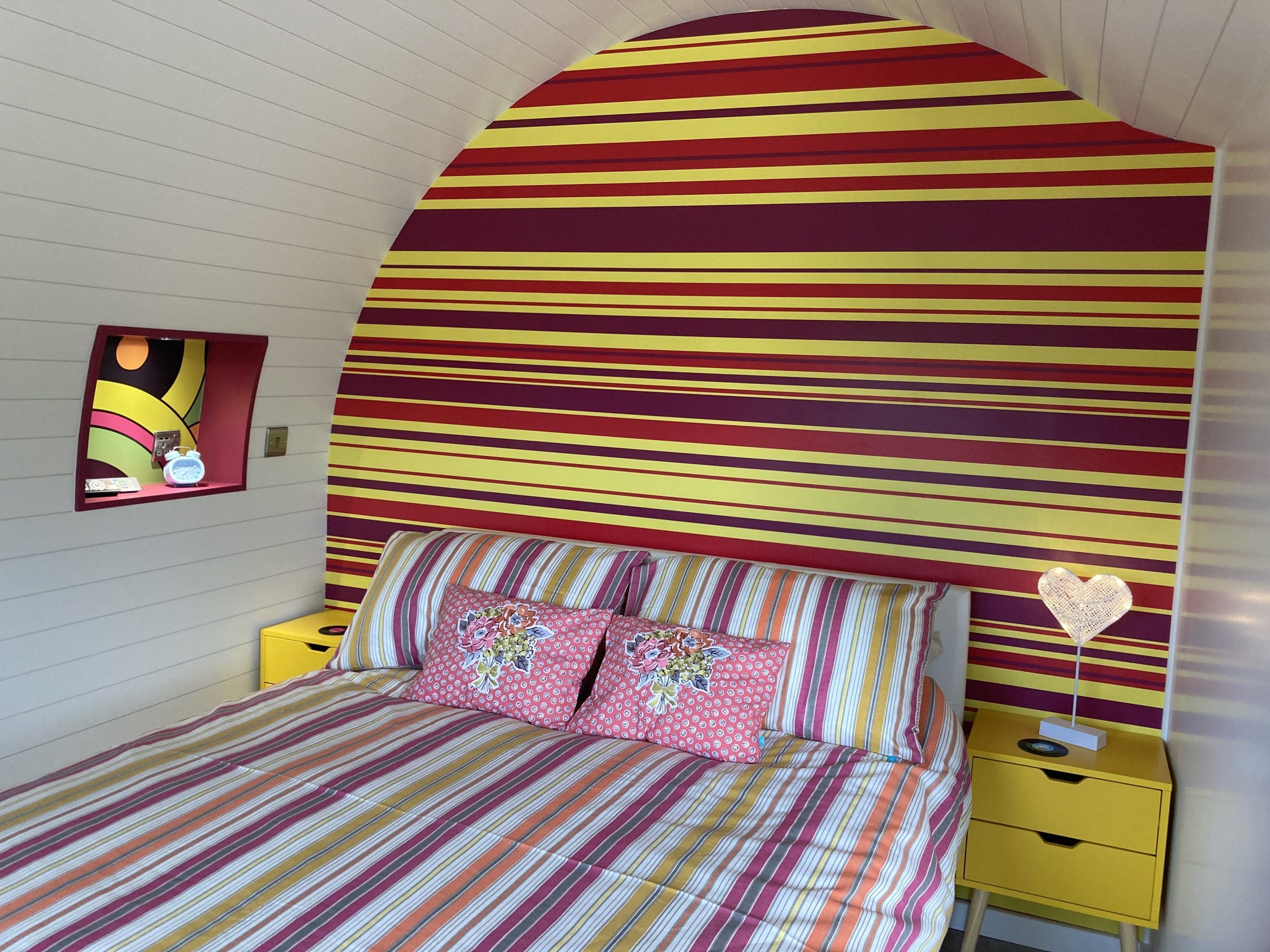 Beatles pod bedroom